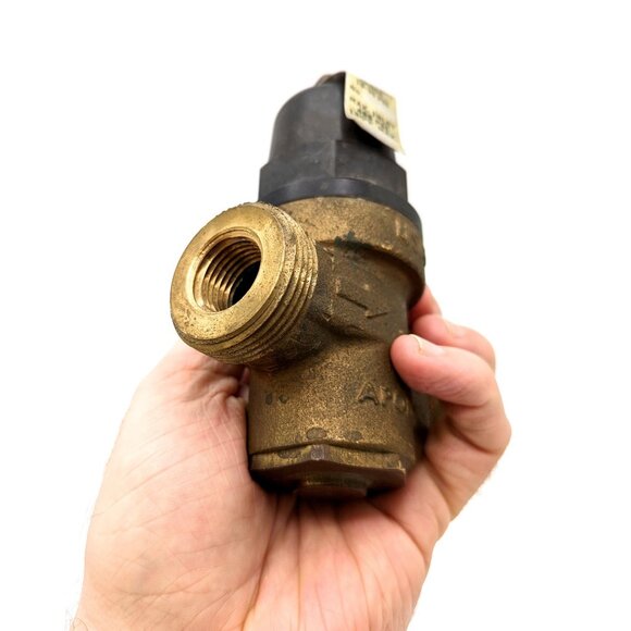 Apollo Conbraco 36C Series 1/2" 75# 400 psi Bronze Double Union Pressure Valve - Picture 4 of 4